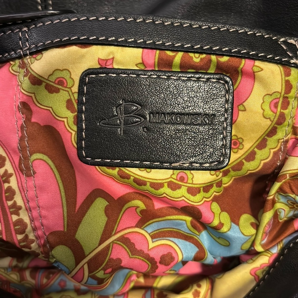 B MAKOWSKY BLACK LEATHER PURSE - Picture 4 of 12